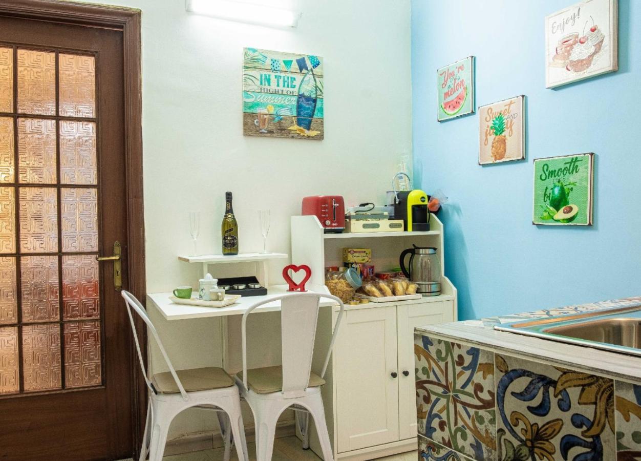 Little House Camilla Apartment Naples Luaran gambar